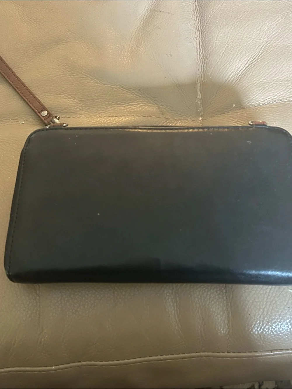 The Sak Iris Black Leather Smart Phone Black Brown Wallet Wristlet Clutch